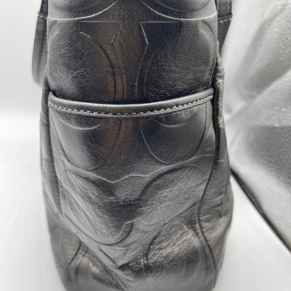 Coach Hampton Leather Shoulder Bag with Matching Zipper Pouch and Wallet - Picture 6 of 15